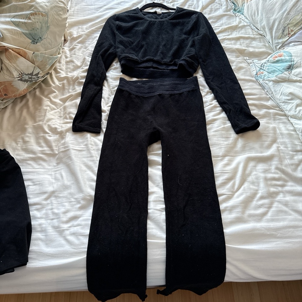 ALO Yoga Black Wide Leg Pants & Jumpsuit Set